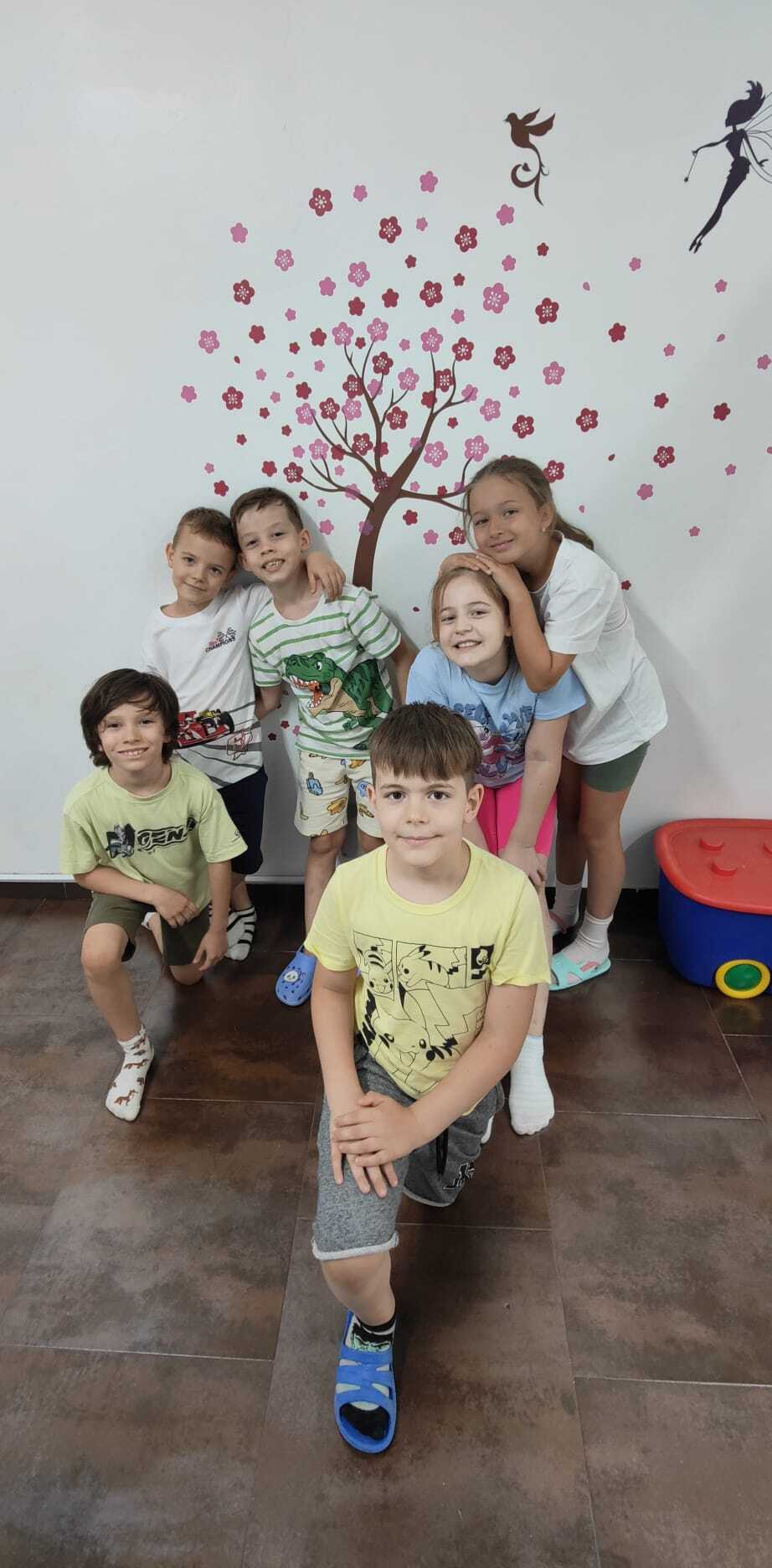 Facilitati Magic School EduHub